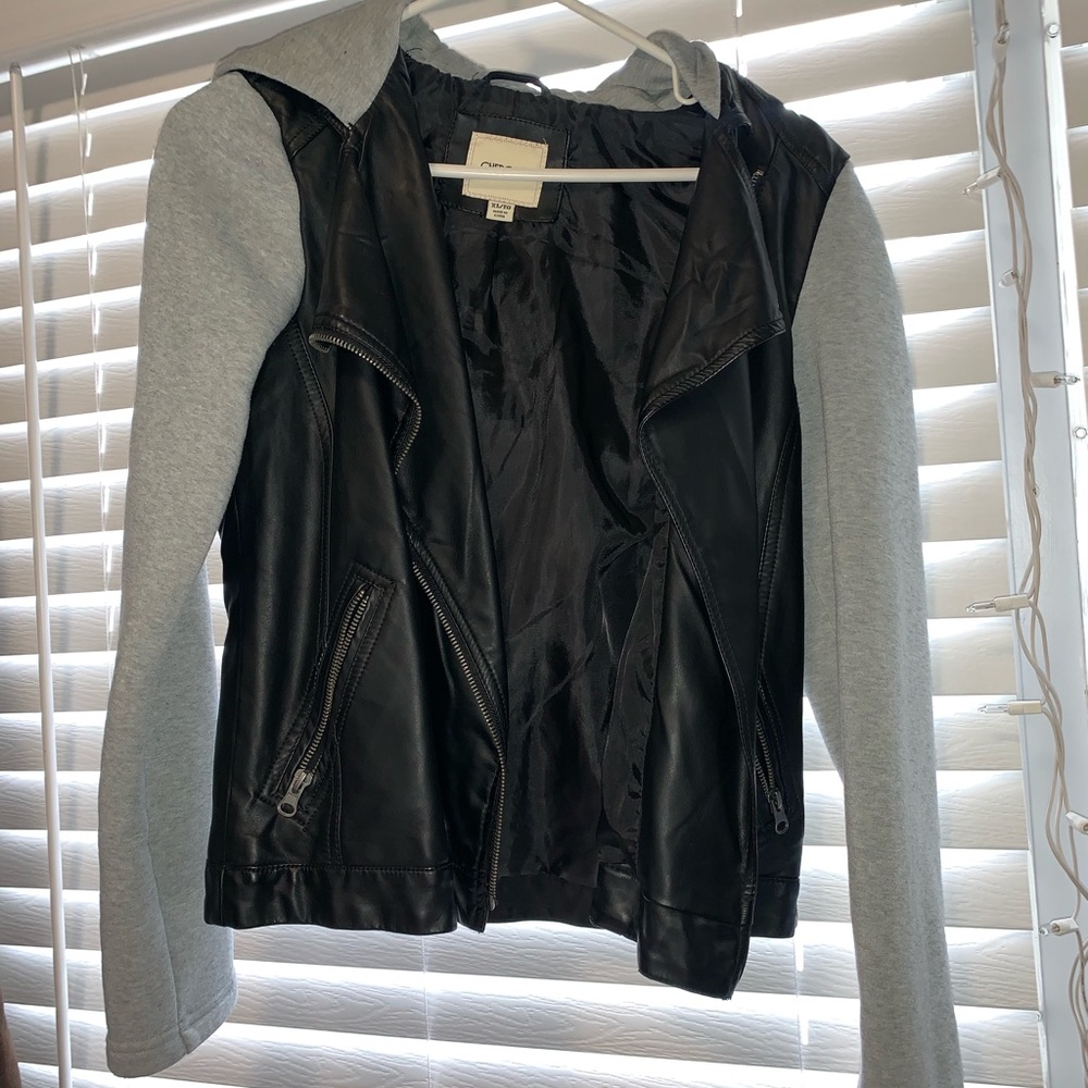 ⚡️black leather jacket